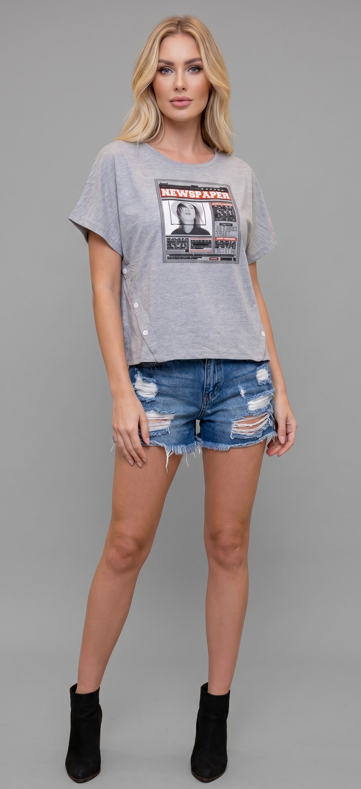 Newspaper Print Side Button Top / חולצת הדפס עיתון כפתורי צד