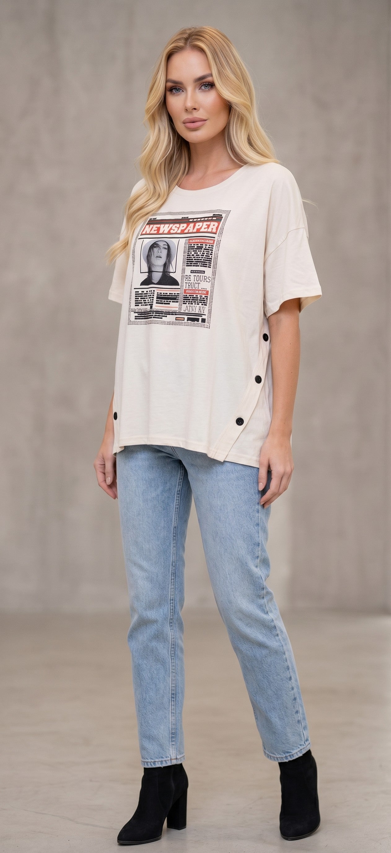 Newspaper Print Side Button Top / חולצת הדפס עיתון כפתורי צד