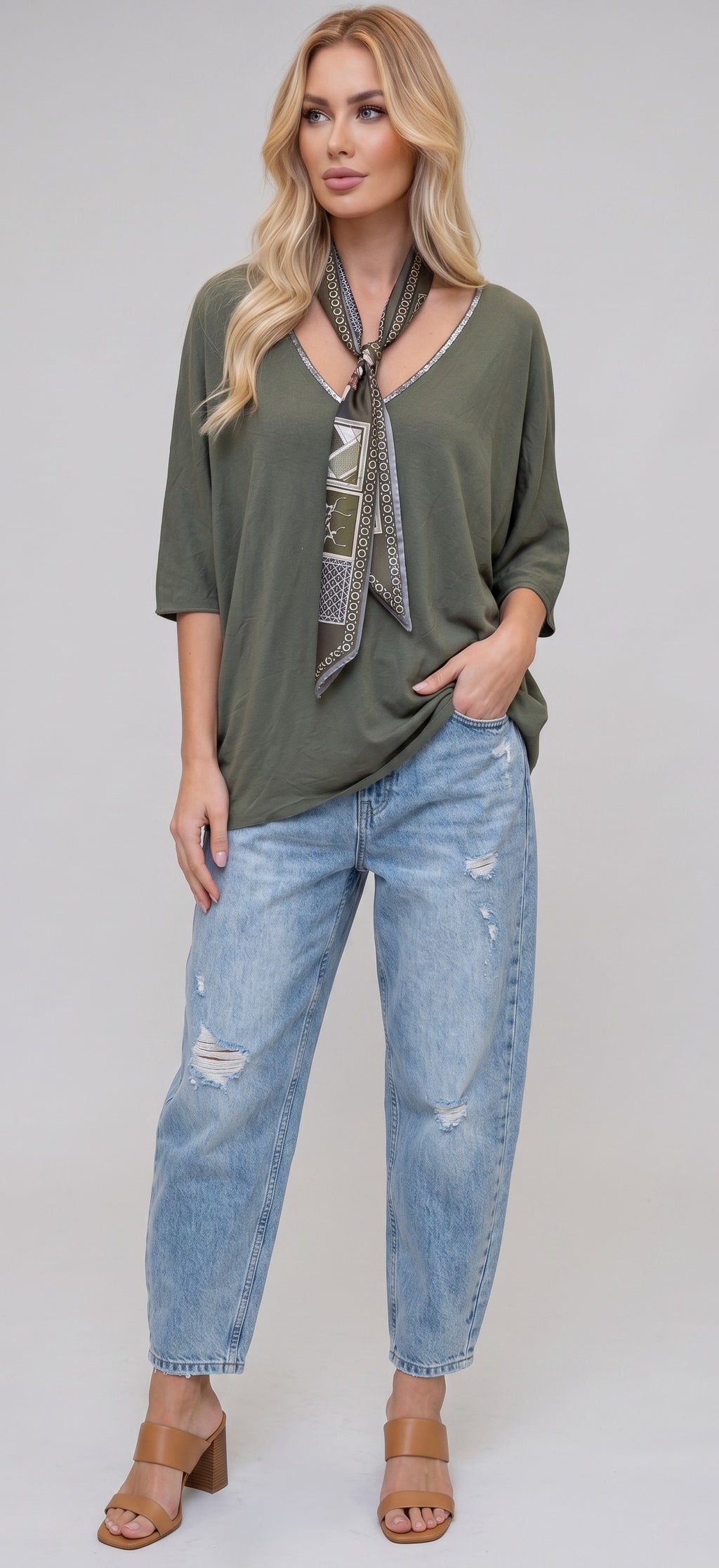 V-Neck Scarf Detail Knit Top / סריג V עם צעיף קשירה