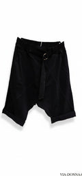 ברמודה סאקי עם חגורה / Saki Belted Bermuda Shorts