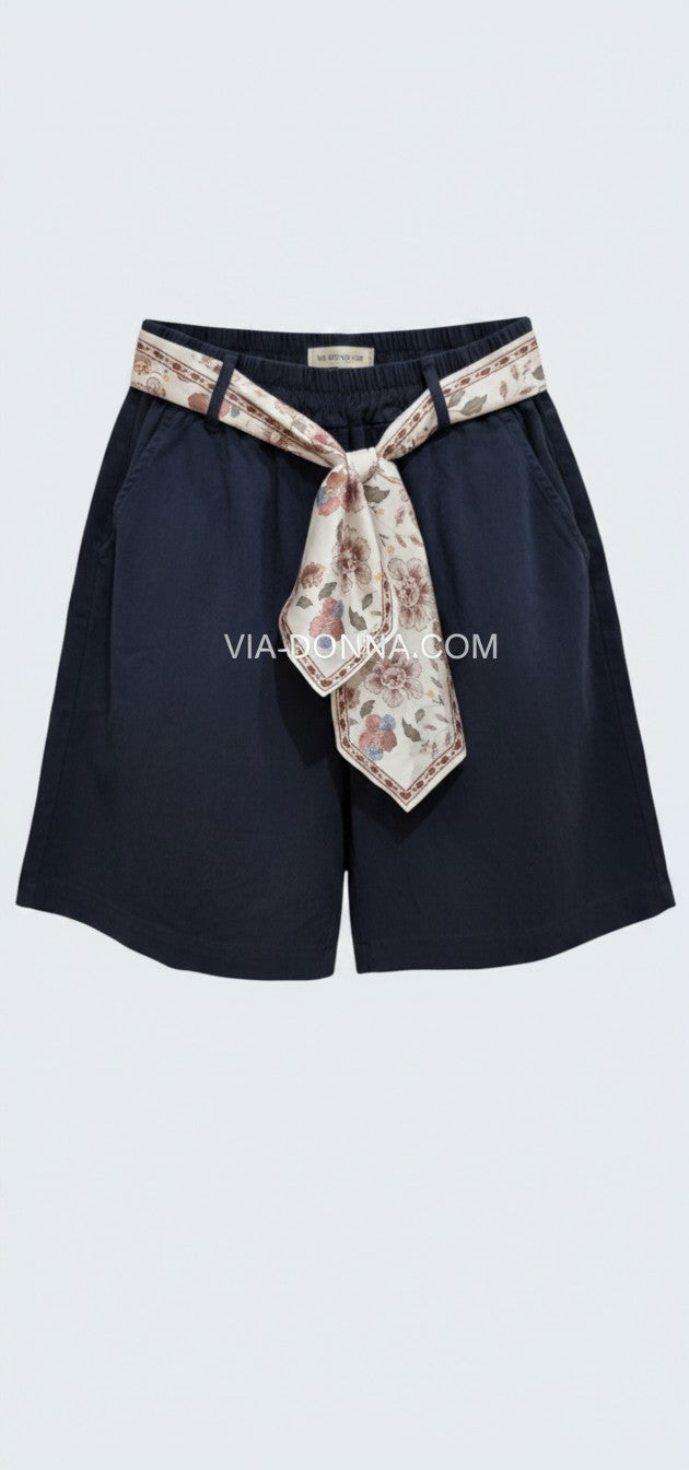 Satin Floral Belted Bermuda Shorts / ברמודה חגורה סאטן פרחוני