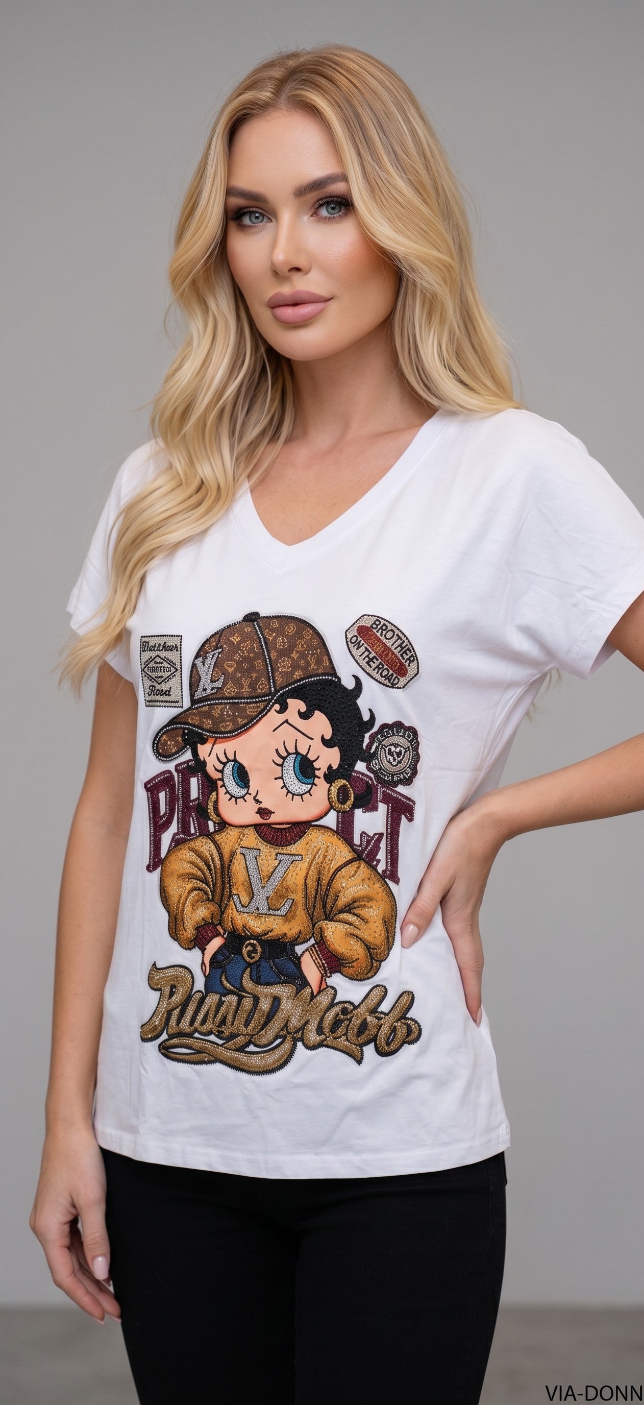 חולצת כותנה עם הדפס ואבנים /  Cotton V-Neck Printed Rhinestone Top